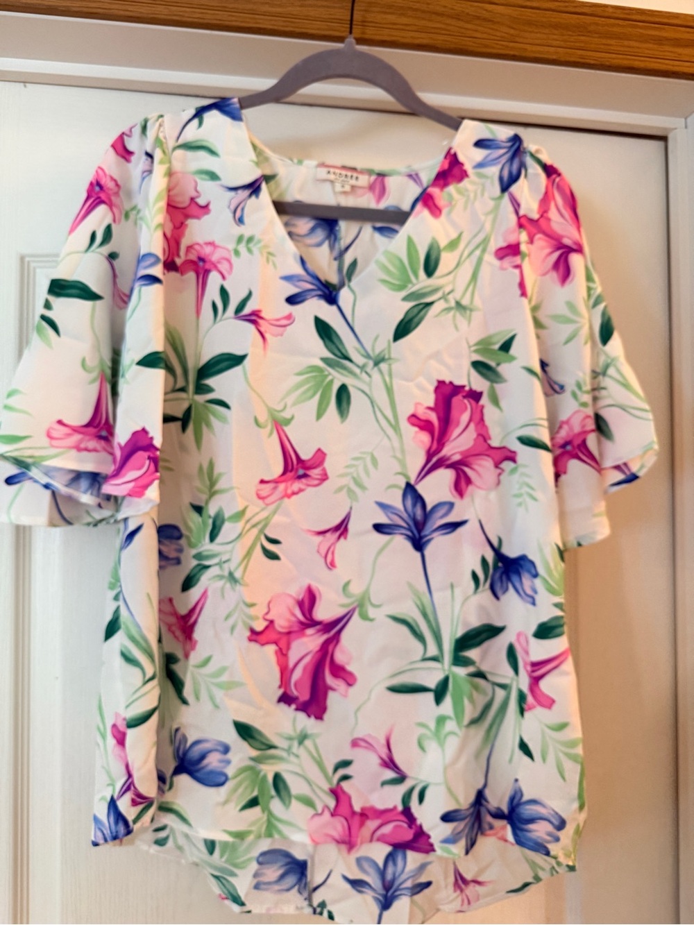 ANDREE BY UNIT White Floral V-Neck Blouse with Pink & Blue Blooms